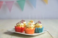 ABC Schoko-Aufleger 24 Stck. Ø 3 Cm, Weiße Schokolade