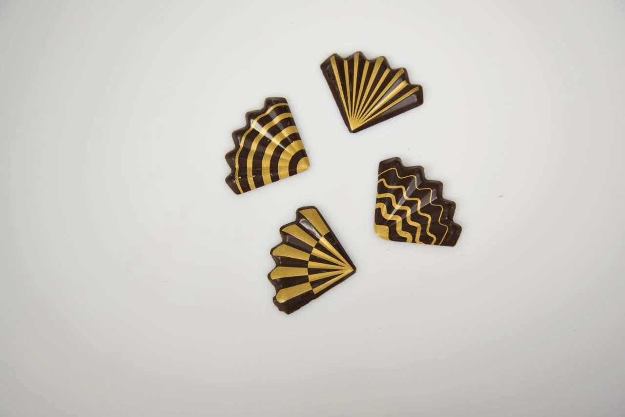 Schoko-Fächer Aus Dunkler Schokolade 3x3cm 24 Stück 4 Schoko-Fächer Aus Dunkler Schokolade 3x3cm 24 Stück – Bild 2