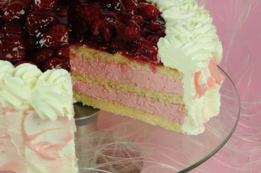 3 Btl. Himbeer-Sahnestand à 150g 3 3 Btl. Himbeer-Sahnestand à 150g