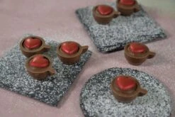 Schokolade-Herzen Rot, 21x20x5mm, 33 Stück