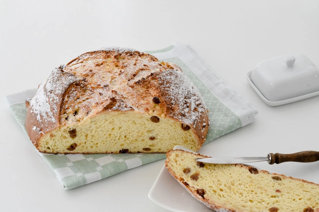 Backset: Osterbrot 3 Backset: Osterbrot