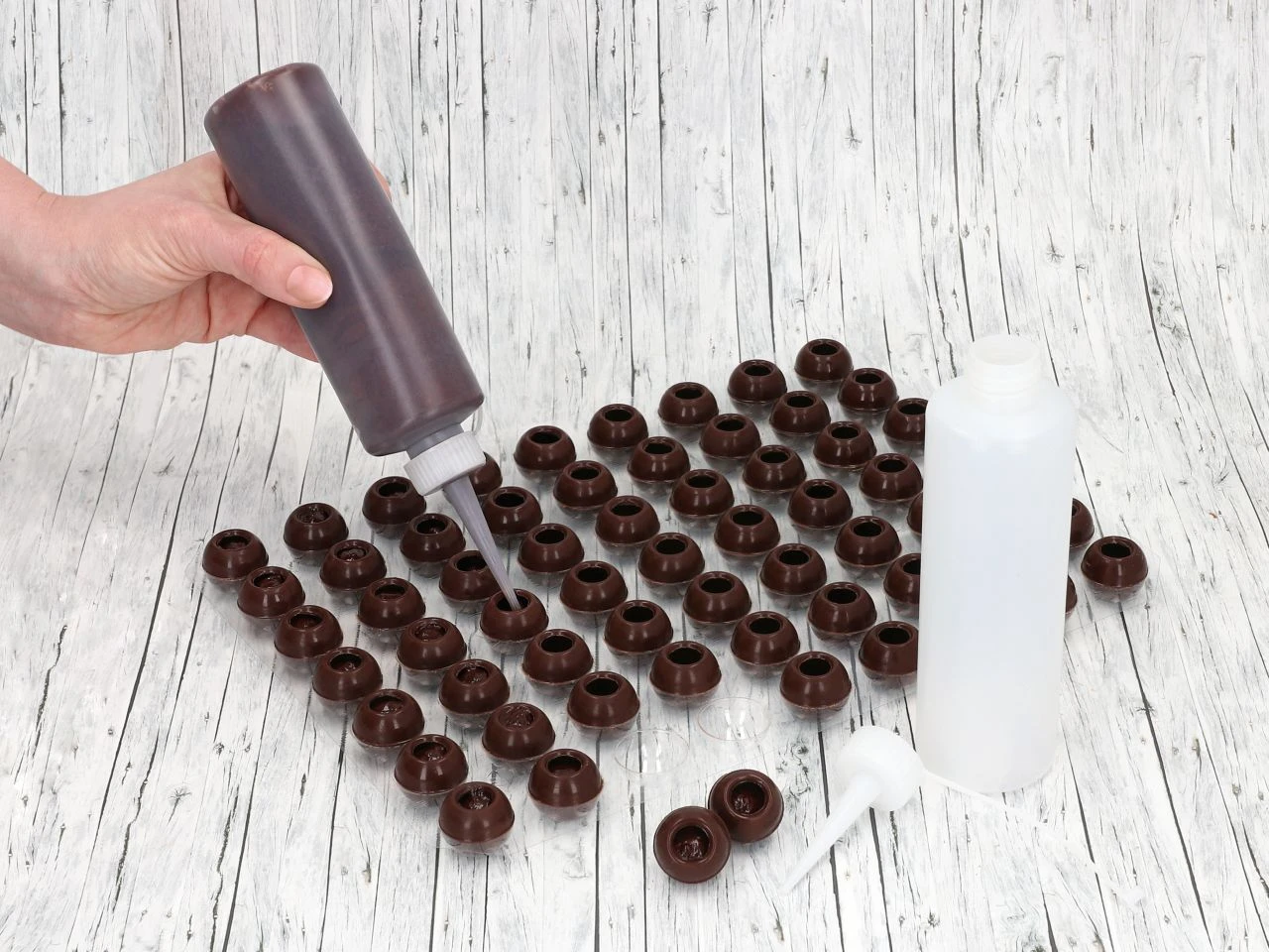 Spritzflaschen Mit Verschluss, Weiß, 2 Stück á 250 Ml 5 Spritzflaschen Mit Verschluss, Weiß, 2 Stück á 250 Ml – Bild 3