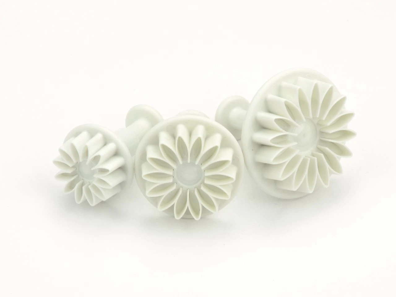 Ausstecher-Set Mit Auswerfer: Sonnenblume, Kunststoff, Weiß, 3 Stück á 23, 30, 37 Mm 3 Ausstecher-Set Mit Auswerfer: Sonnenblume, Kunststoff, Weiß, 3 Stück á 23, 30, 37 Mm