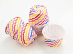 Cupcakes-Becher: Swirl, Bunt Gestreift, 20 Stück á 50 X 42 Mm