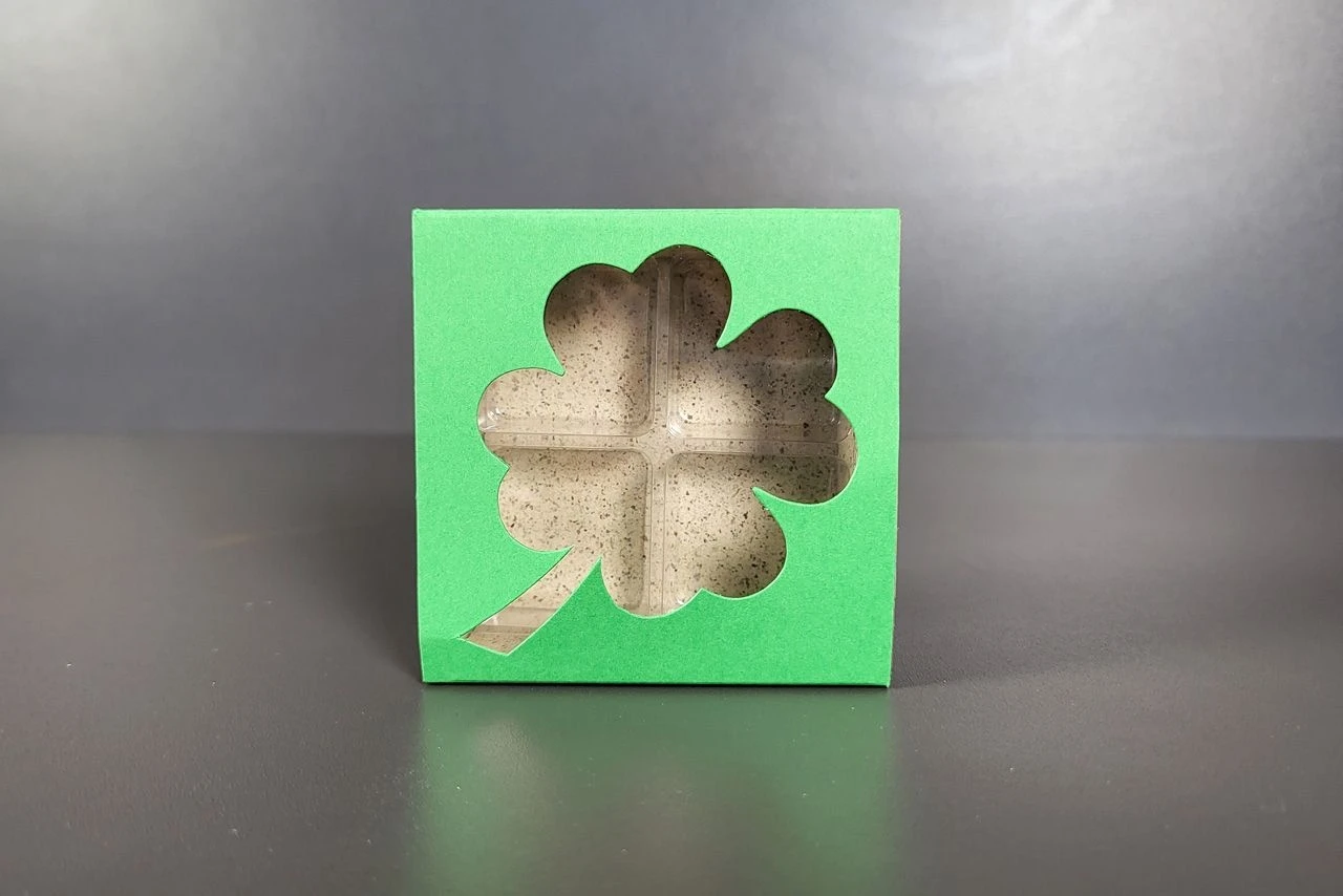 Motivschuber Kleeblatt Für Pralinenschachtel Klein, Grün 4 Motivschuber Kleeblatt Für Pralinenschachtel Klein, Grün – Bild 2