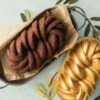 Nordic Ware: Aluguss-Backform 75th Anniversary Braided Loaf, Antihaft, 1,4 L, 24,5 X 13 X 7,5 Cm 2 Nordic Ware: Aluguss-Backform 75th Anniversary Braided Loaf, Antihaft, 1,4 L, 24,5 X 13 X 7,5 Cm -Lebensmittelgeschäft b89500