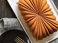 Nordic Ware: Aluguss-Backform Classic Fluted Loaf, Antihaft, 1,4 L, 21 X 13,3 X 7,5 Cm -Lebensmittelgeschäft b89592