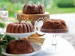 Nordic Ware: Aluguss-Backform Bundt Quartet, Antihaft, 2,1 L, 4 Mulden á 14,5 X 6 Cm In 4 Designs