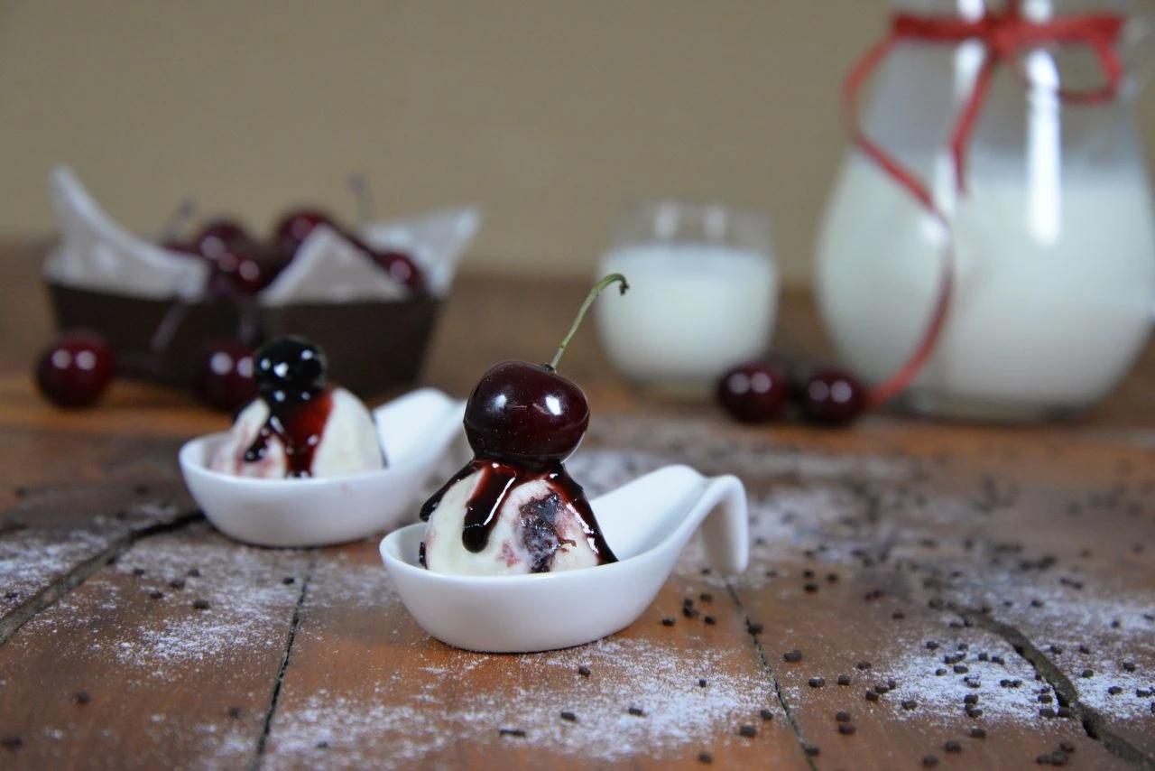 Eispaste Variegato Amarena 250g 3 Eispaste Variegato Amarena 250g