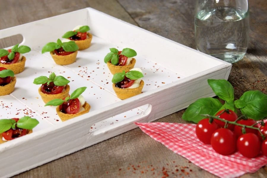Tartelettes Mini-Snack Tomate/Basilikum, Ø 4,2 Cm, 32 Stück 3 Tartelettes Mini-Snack Tomate/Basilikum, Ø 4,2 Cm, 32 Stück